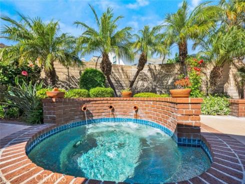 18886  Mount Walton   Circle, Fountain Valley, CA