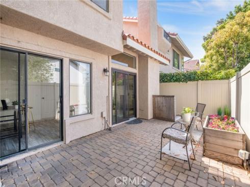 18081  Scanlan   Court, Fountain Valley, CA