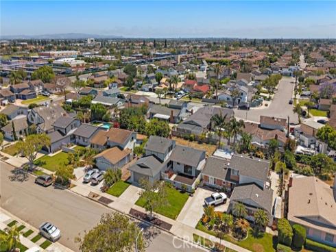 9404  El Blanco Avenue  , Fountain Valley, CA