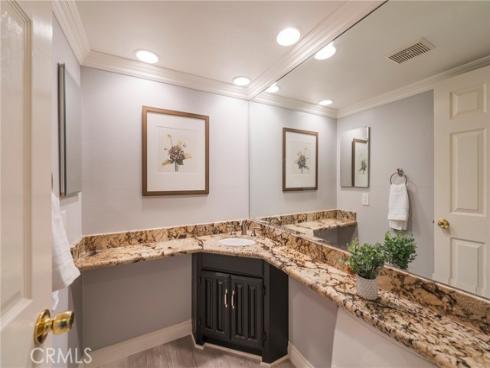 10488 Sioux River , Fountain Valley, CA