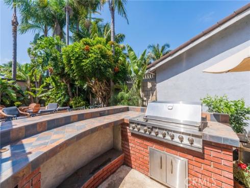 10488 Sioux River , Fountain Valley, CA