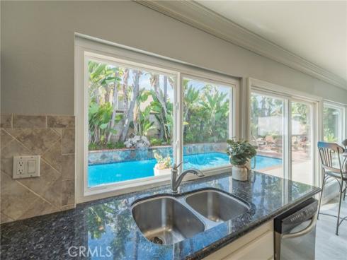 10488 Sioux River , Fountain Valley, CA