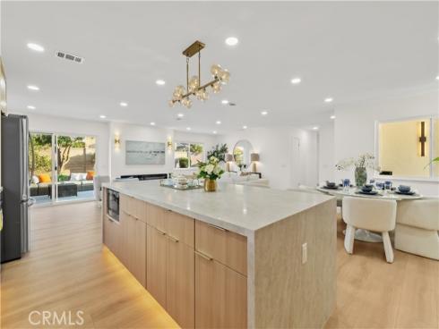 10276 Falcon , Fountain Valley, CA