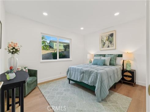 10276 Falcon , Fountain Valley, CA