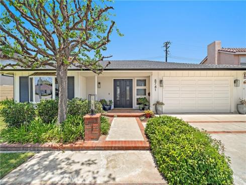 8741 La Roca Avenue, Fountain Valley, CA