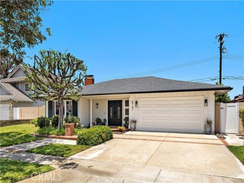 8741 La Roca Avenue, Fountain Valley, CA