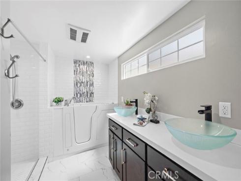 9206 La Colonia Avenue, Fountain Valley, CA