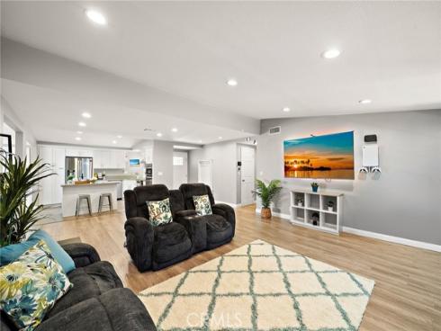 9206 La Colonia Avenue, Fountain Valley, CA