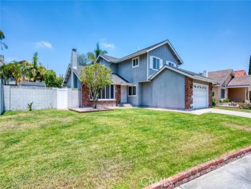 11657  Gladstone   Circle, Fountain Valley, CA