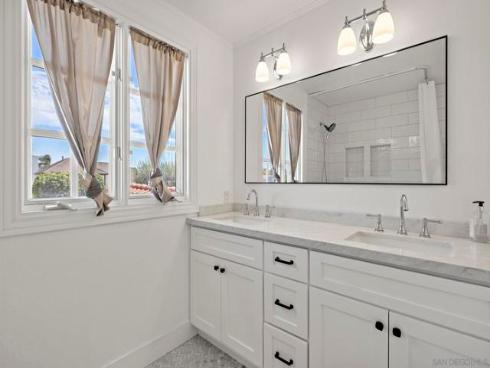 10297  Bunting  , Fountain Valley, CA