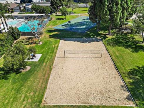 10297  Bunting  , Fountain Valley, CA