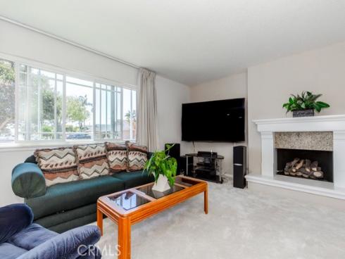 9331  La Cortinilla   Avenue, Fountain Valley, CA