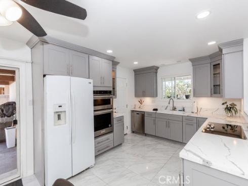 9331  La Cortinilla   Avenue, Fountain Valley, CA