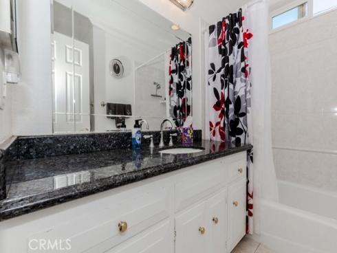 9331  La Cortinilla   Avenue, Fountain Valley, CA