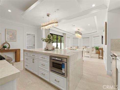 16323 Redwood , Fountain Valley, CA