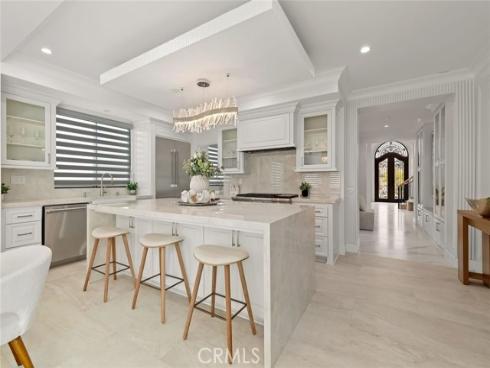 16323 Redwood , Fountain Valley, CA