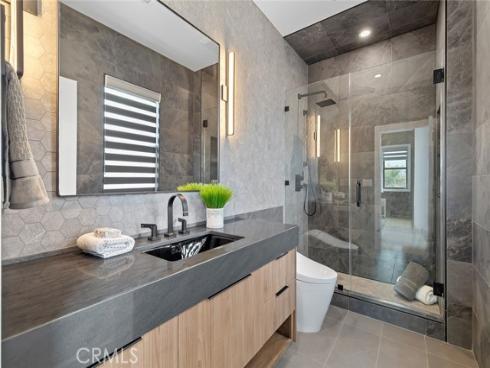 16323 Redwood , Fountain Valley, CA