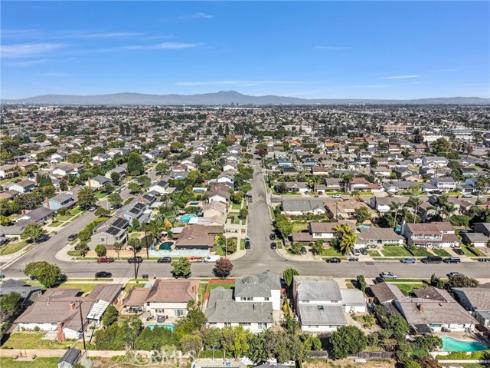 18871 Santa Marta Street , Fountain Valley, CA