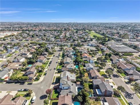 18871 Santa Marta Street , Fountain Valley, CA