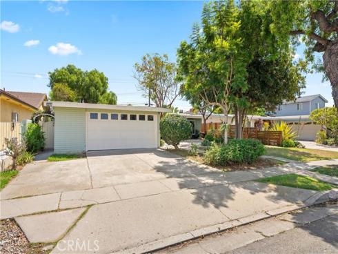 17408  Walnut  , Fountain Valley, CA