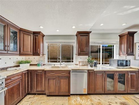 18583 Callens Cir , Fountain Valley, CA
