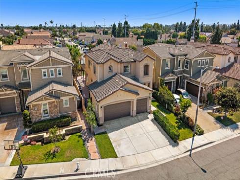 9042 Lemongrass Court, Fountain Valley, CA