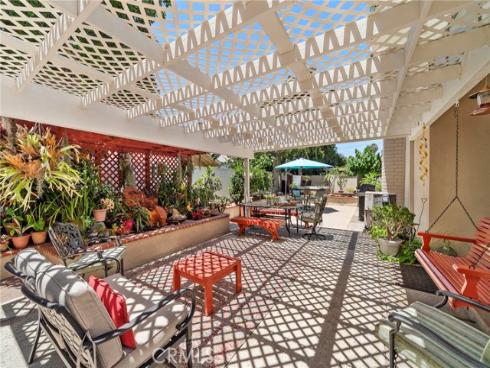 17527 Briarwood Street, Fountain Valley, CA