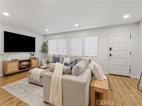 17200 Newhope 204 , Fountain Valley, CA