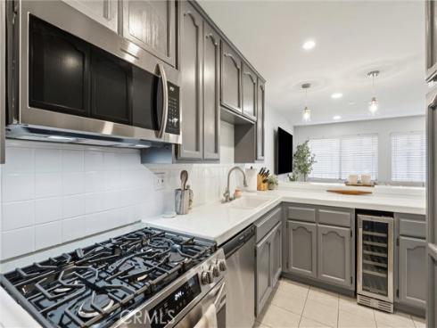 17200 Newhope 204 , Fountain Valley, CA