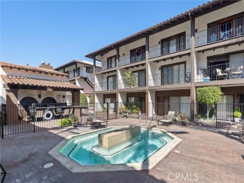 17200 Newhope 204 , Fountain Valley, CA