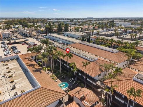 17200 Newhope 204 , Fountain Valley, CA