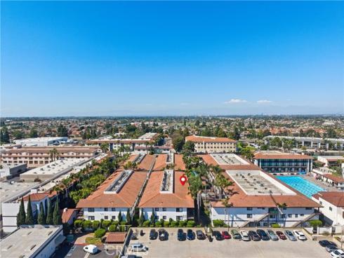 17200 Newhope 204 , Fountain Valley, CA