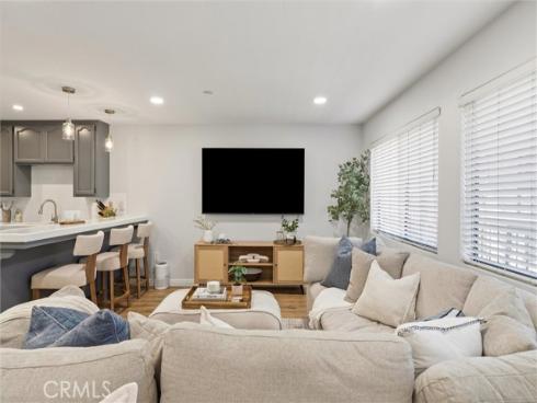 17200 Newhope 204 , Fountain Valley, CA