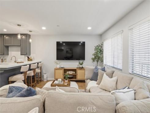 17200 Newhope 204 , Fountain Valley, CA