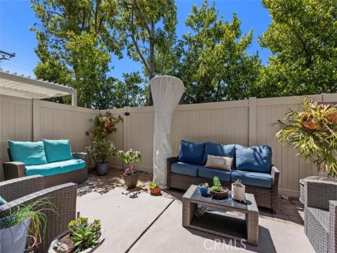 18261 Sanmian Court, Fountain Valley, CA