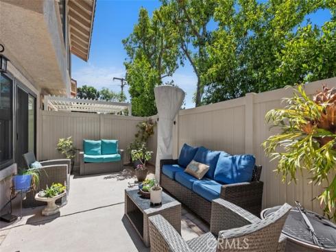 18261 Sanmian Court, Fountain Valley, CA