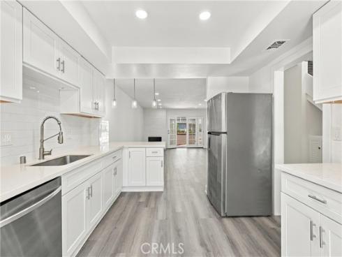 10803 Los Jardines , Fountain Valley, CA