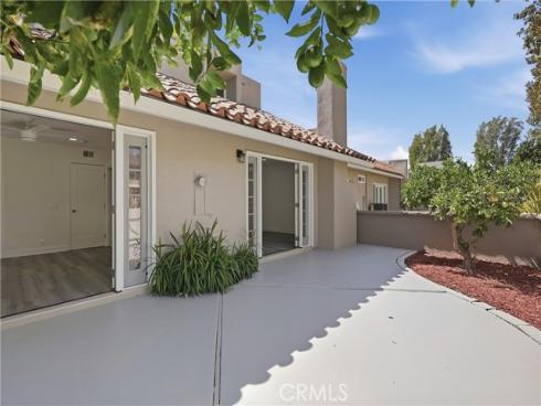 10803 Los Jardines , Fountain Valley, CA