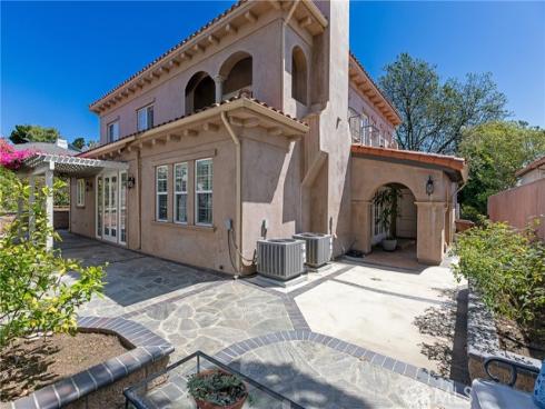 747 Oceanview Drive, Fullerton, CA