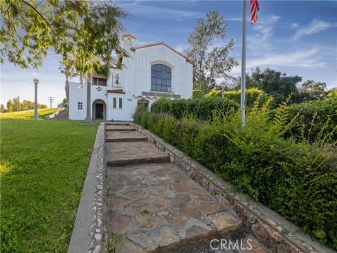 747 Oceanview Drive, Fullerton, CA