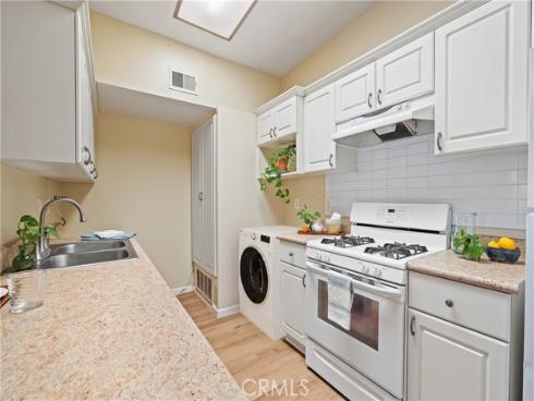 2670 Andover 22C Avenue, Fullerton, CA