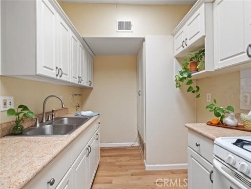 2670 Andover 22C Avenue, Fullerton, CA