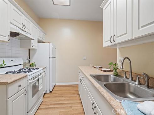 2670 Andover 22C Avenue, Fullerton, CA