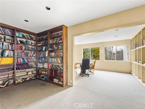 400 N Acacia  B12  Avenue, Fullerton, CA