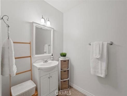 1349  Shadow  217 (H)  Lane, Fullerton, CA