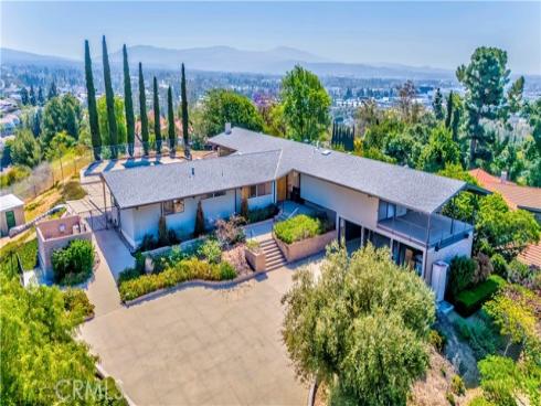 1830 Ladera Vista Drive