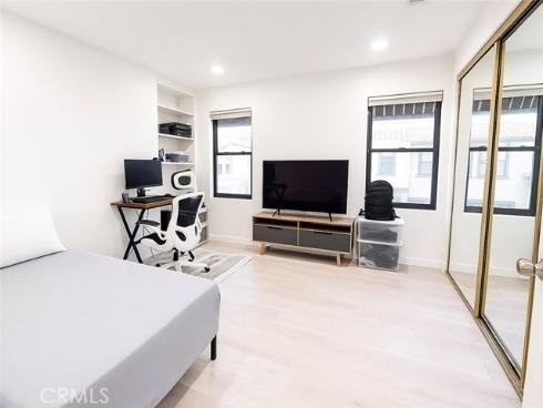 3093  Brea  16  Boulevard, Fullerton, CA