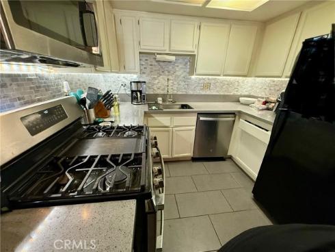 2380 W Orangethorpe  14  Avenue, Fullerton, CA