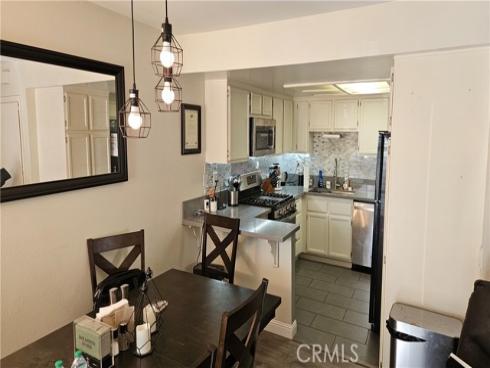 2380 W Orangethorpe  14  Avenue, Fullerton, CA