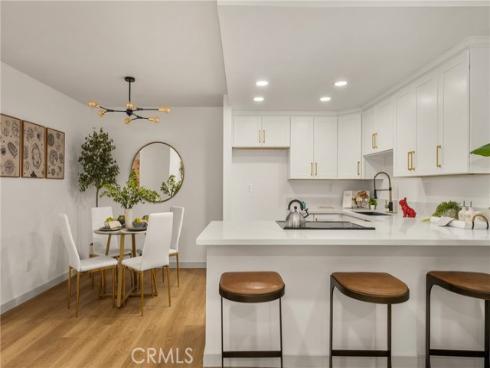 3010  Associated  122  Road, Fullerton, CA